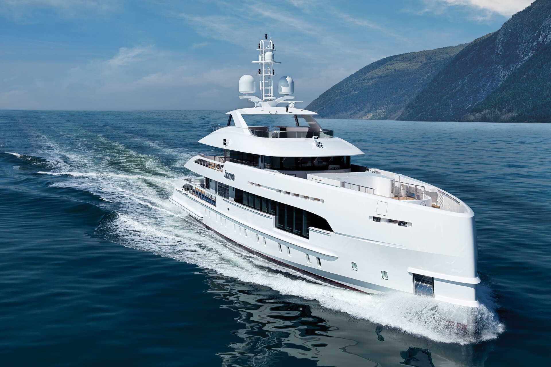 yacht